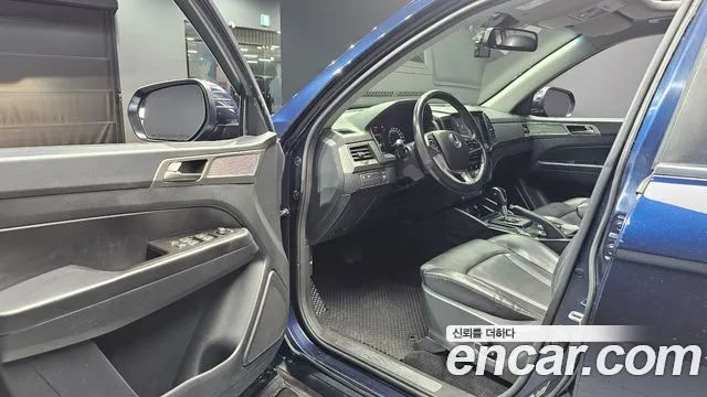 KGM Rexton 2018 thumb 8