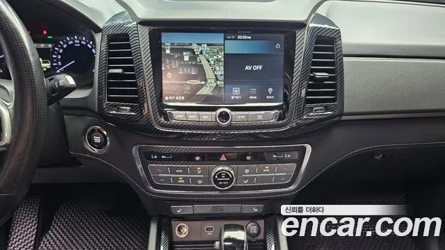 KGM Rexton 2018 thumb 10