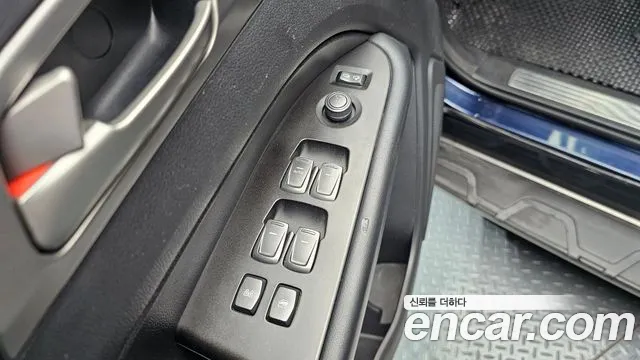 KGM Rexton 2018 thumb 7