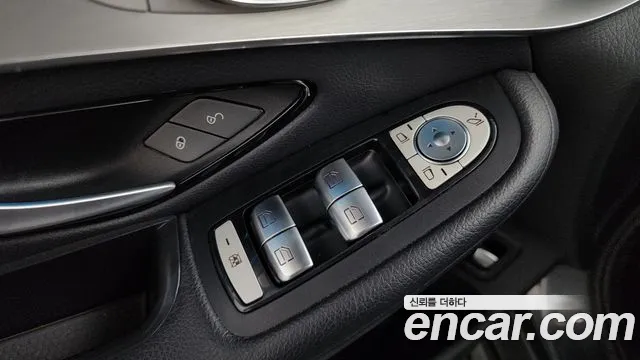 Mercedes-Benz GLC 2017 thumb 3