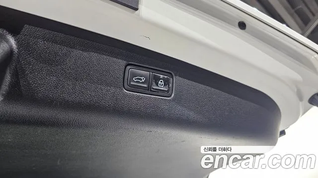 Genesis GV70 2021 thumb 11