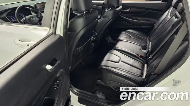Hyundai Santa Fe 2018 thumb 4