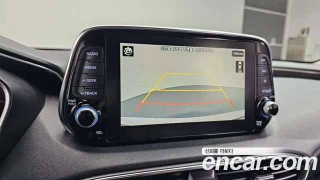 Hyundai Santa Fe 2018 thumb 3