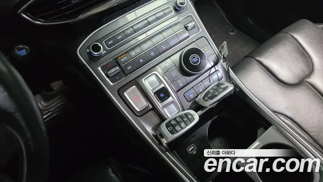 Hyundai Santa Fe 2020 thumb 8