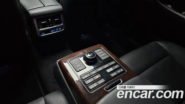 Hyundai Equus 2015 thumb 3