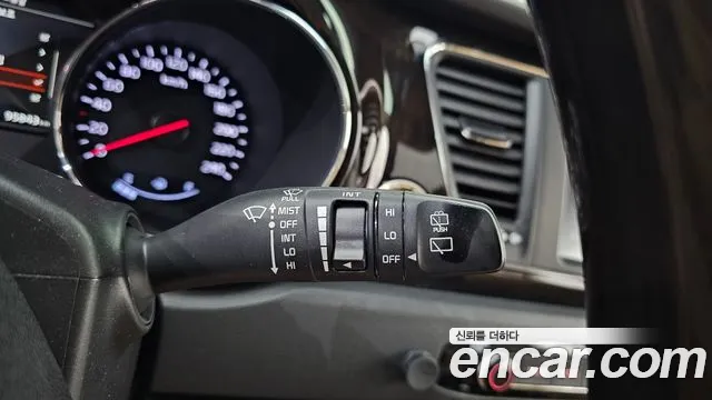 Kia Carnival 2018 thumb 6