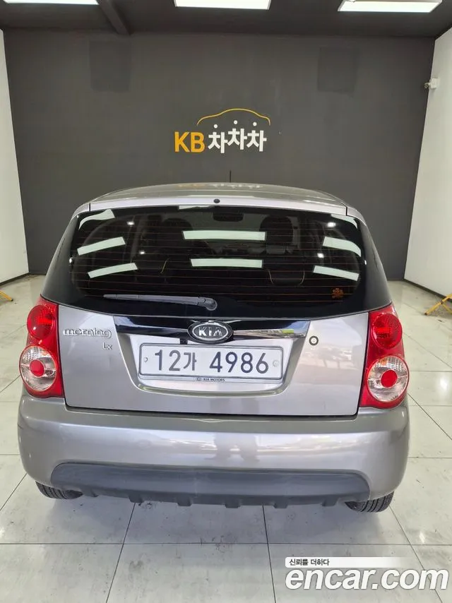 Kia morning 2011 thumb 9