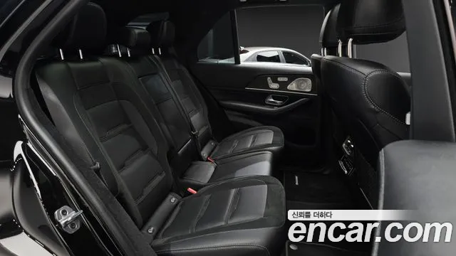 Mercedes-Benz E-Класс 2023 thumb 4
