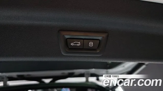 Mini Cooper 2025 thumb 3