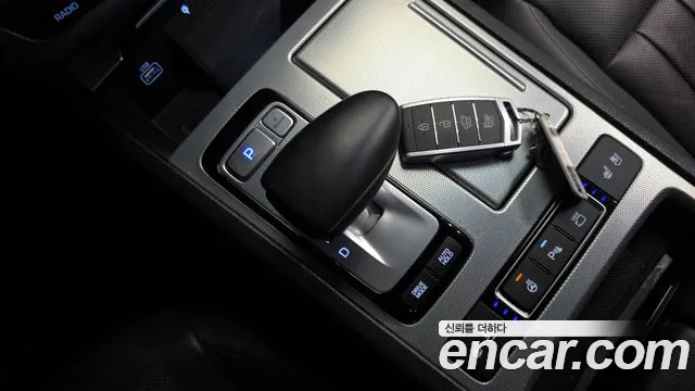 Genesis G80 2018 thumb 3