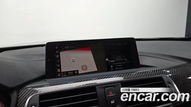 BMW M4 2018 thumb 4