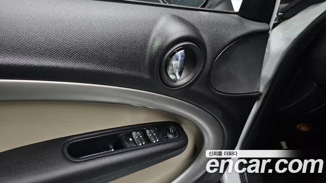Mini Countryman 2013 thumb 8