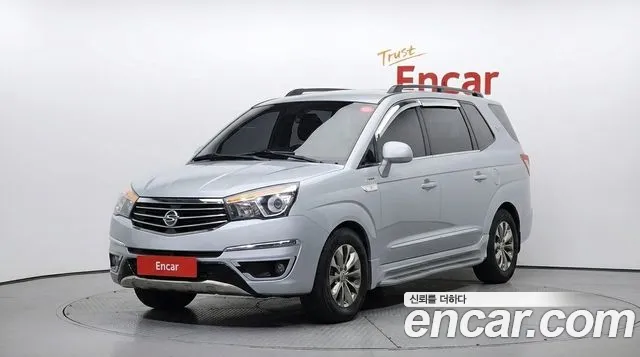 KGM Korando 2017 thumb 11