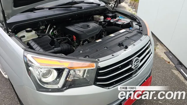 KGM Korando 2017 thumb 6