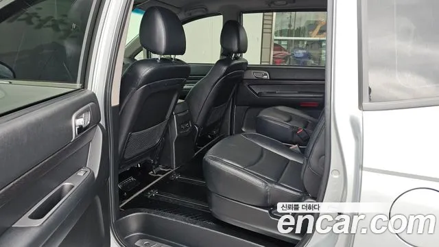 KGM Korando 2017 thumb 5