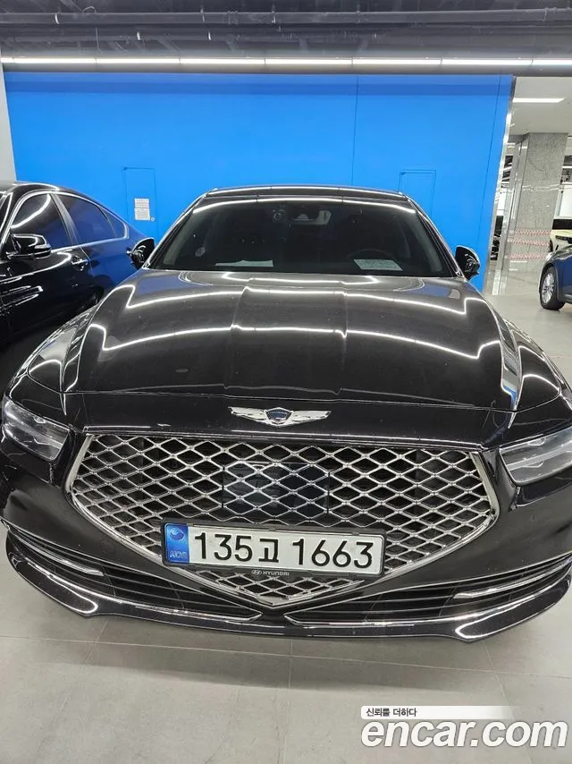 Genesis G90 2018 thumb 7