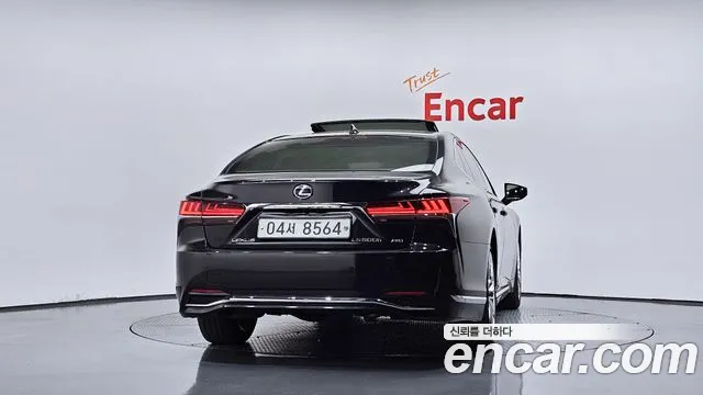 Lexus LS 500h 2018 thumb 7