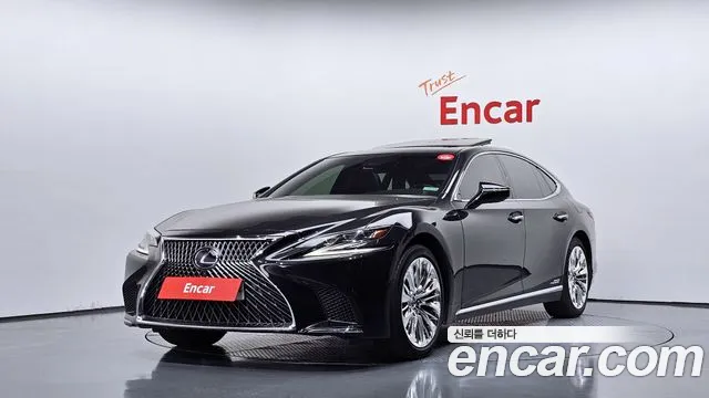 Lexus LS 500h 2018 thumb 12