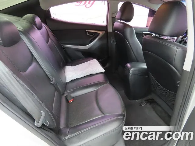 Hyundai Avante 2013 thumb 6