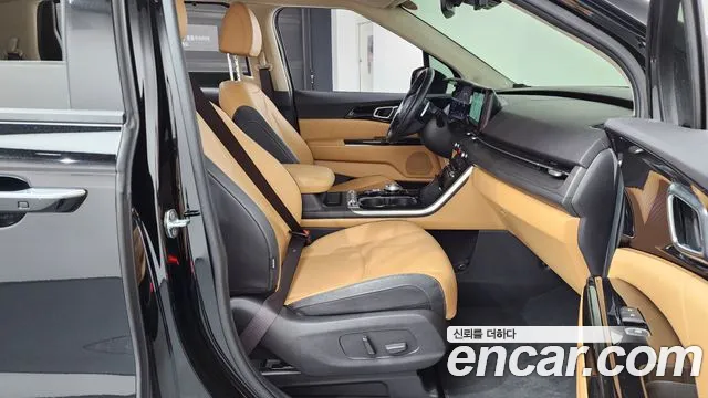 Kia Carnival 2022 thumb 6