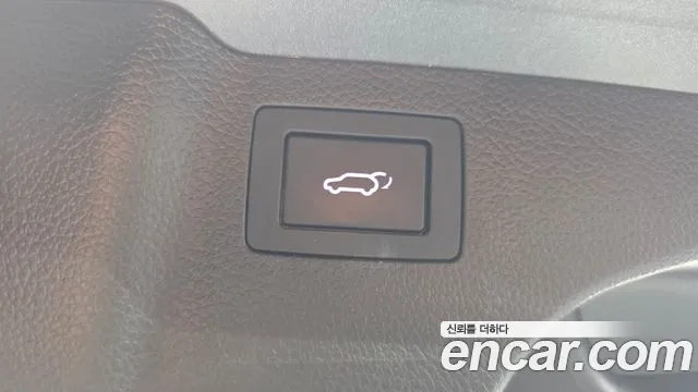 Hyundai Santafe 2017 thumb 8