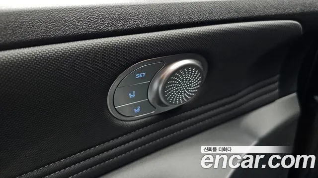 Hyundai Elantra 2021 thumb 2
