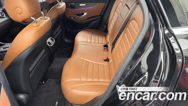 Mercedes-Benz GLC 2022 thumb 4