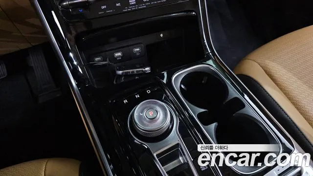 Kia Carnival 2021 thumb 10
