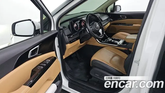 Kia Carnival 2021 thumb 3