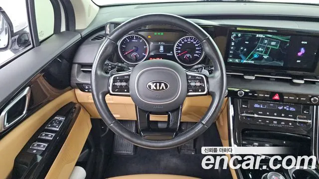 Kia Carnival 2021 thumb 11