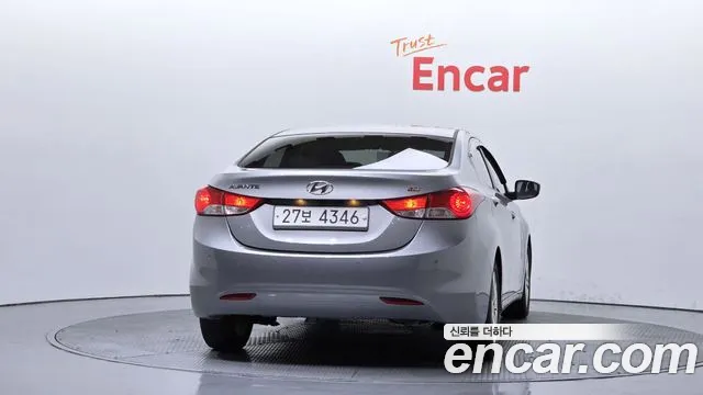 Hyundai Avante 2013 thumb 3
