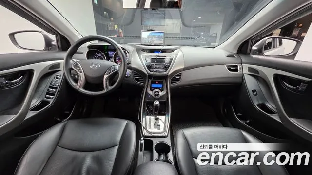 Hyundai Avante 2013 thumb 2