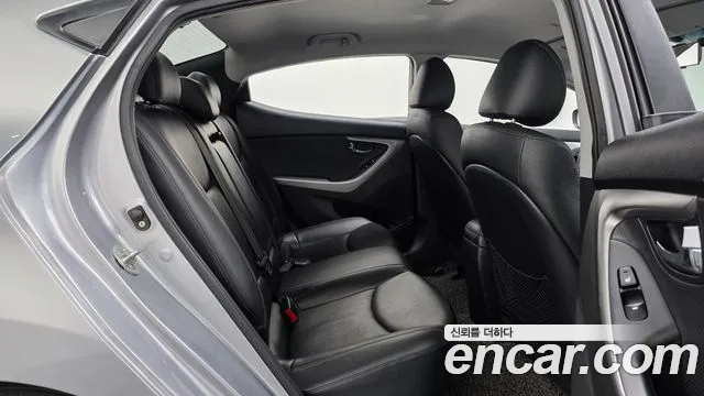 Hyundai Avante 2013 thumb 4
