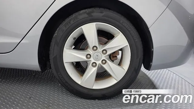 Hyundai Avante 2013 thumb 7