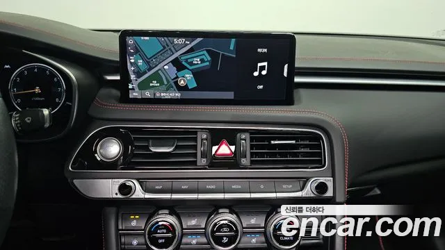 Genesis G70 2021 thumb 4