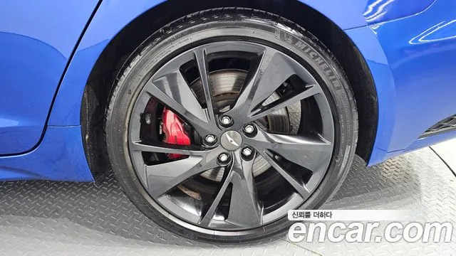 Genesis G70 2021 thumb 3