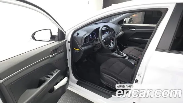 Hyundai Avante 2019 thumb 8