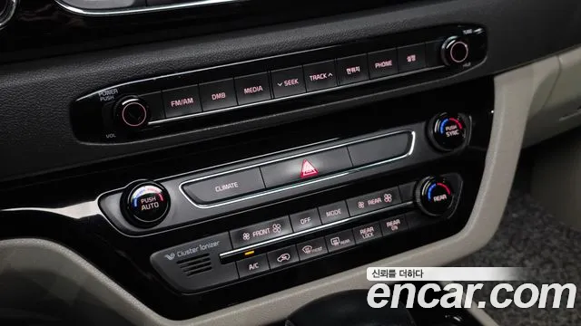 Kia Carnival 2016 thumb 3