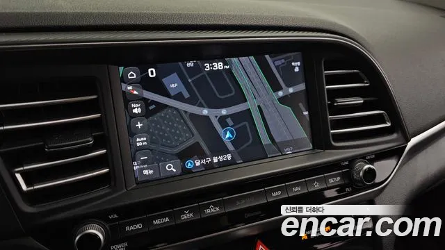 Hyundai Avante 2018 thumb 4