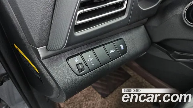 Hyundai Avante 2018 thumb 11