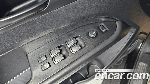 KGM Rexton 2021 thumb 12