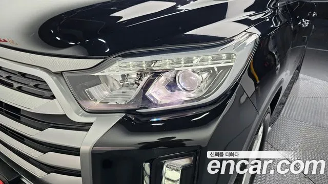 KGM Rexton 2021 thumb 11
