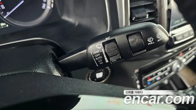 KGM Rexton 2021 thumb 2