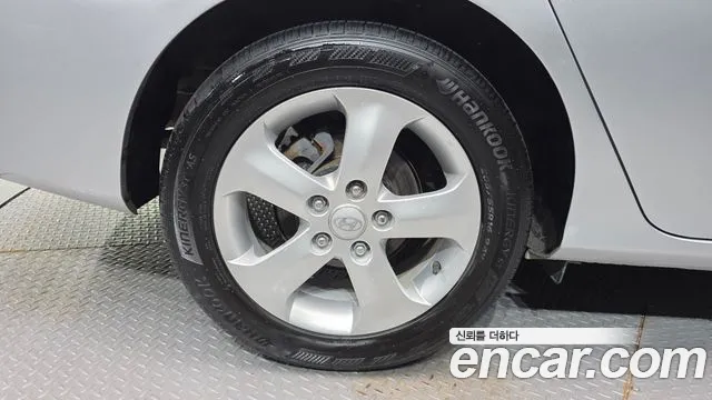 Hyundai Avante 2008 thumb 4