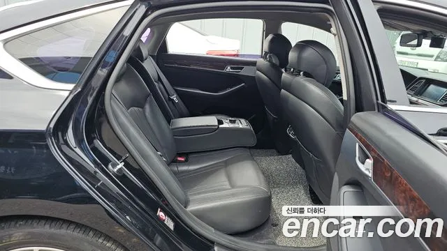 Hyundai Genesis 2016 thumb 2