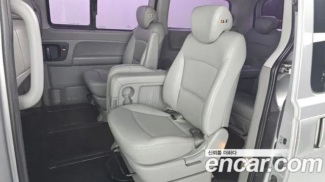 Hyundai Staria 2016 thumb 7