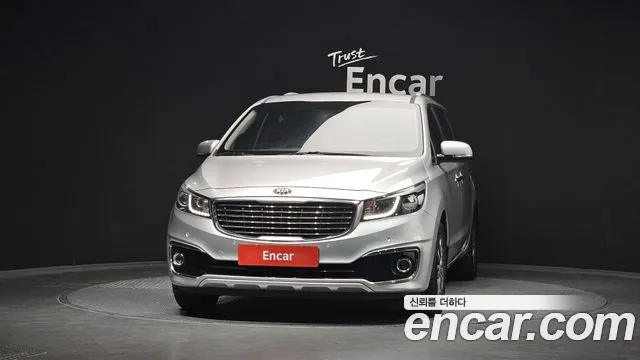 Kia Carnival 2017 thumb 3