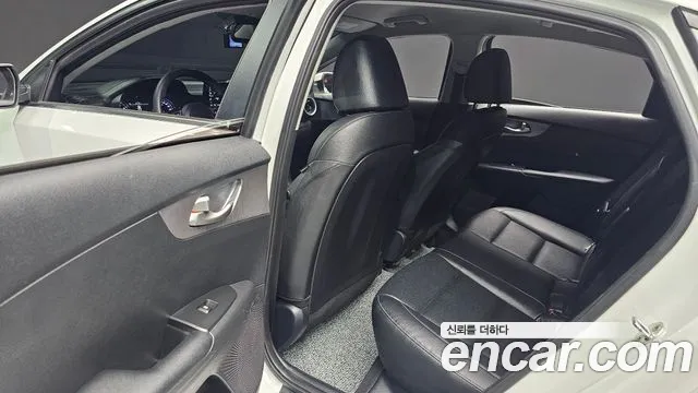 Kia K3 2021 thumb 10