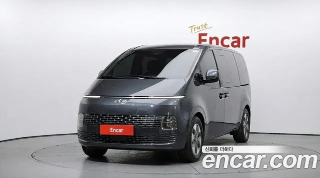 Hyundai Staria 2021 thumb 4