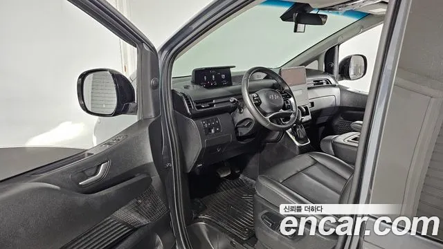 Hyundai Staria 2021 thumb 7